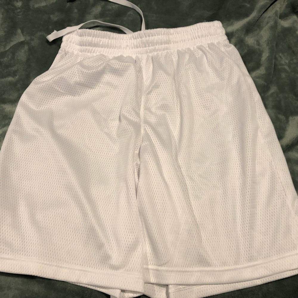 NWOT DSG Men's Pocketless Mesh Shorts Medium White